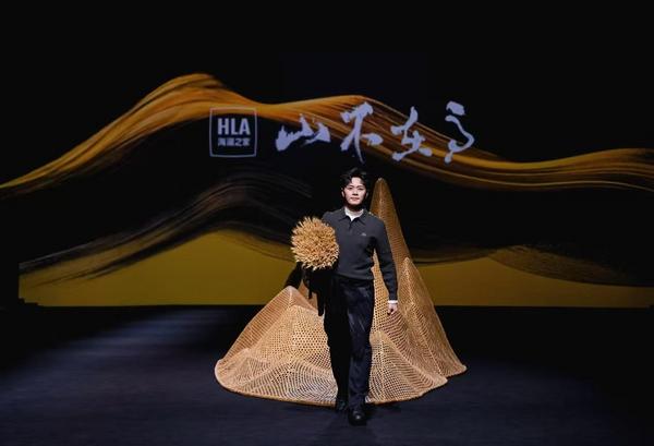 收超155亿元成为服装大消费头部品牌不朽情缘游戏海澜之家2025三季度营(图6) 收超155亿元成为服装大消费头部品牌不朽情缘游戏海澜之家2025三季度营(图6)